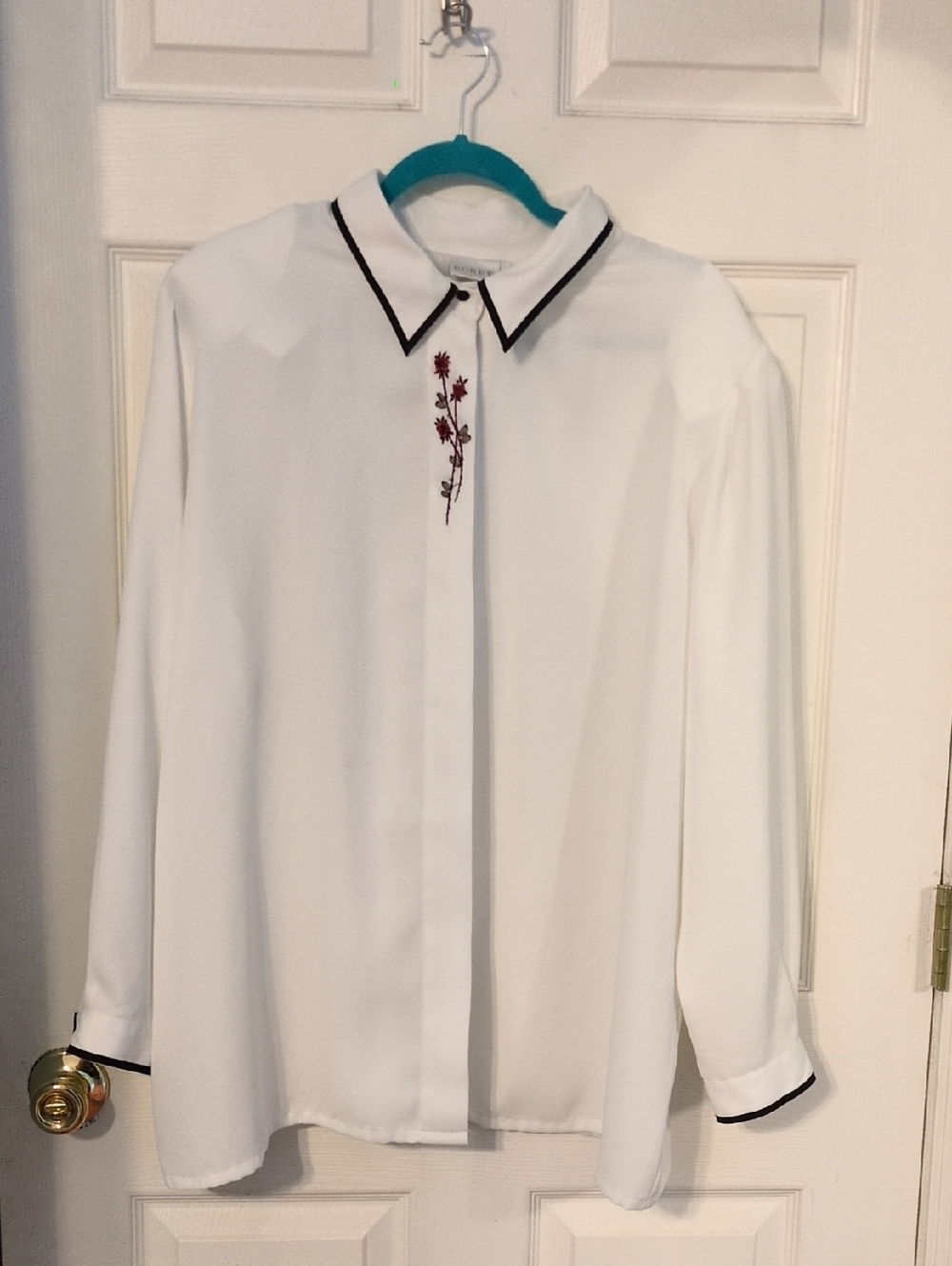 Vintage Koret White Button-Down Shirt with Black Trim and Red Floral Embroidery